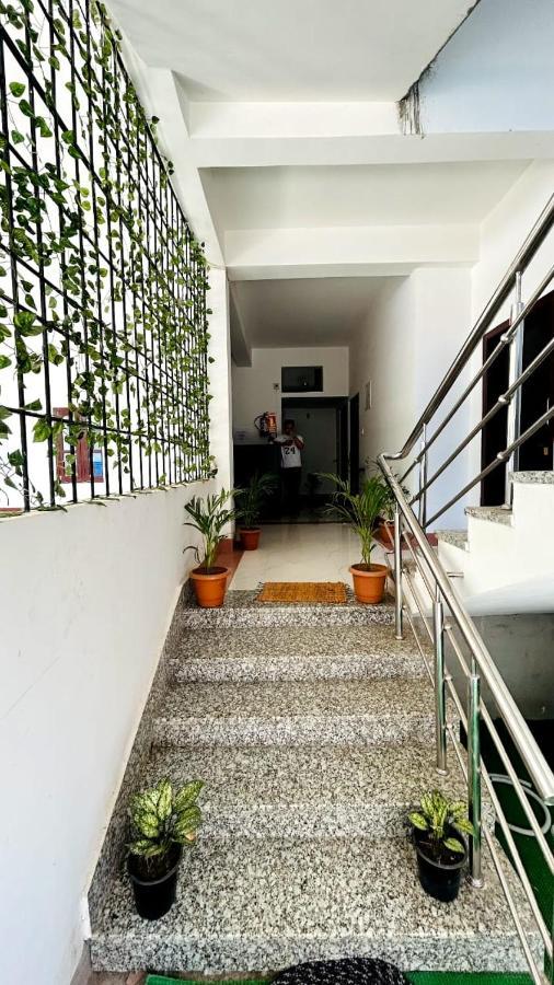 Niroda Guest House Γουβαχάτι Εξωτερικό φωτογραφία